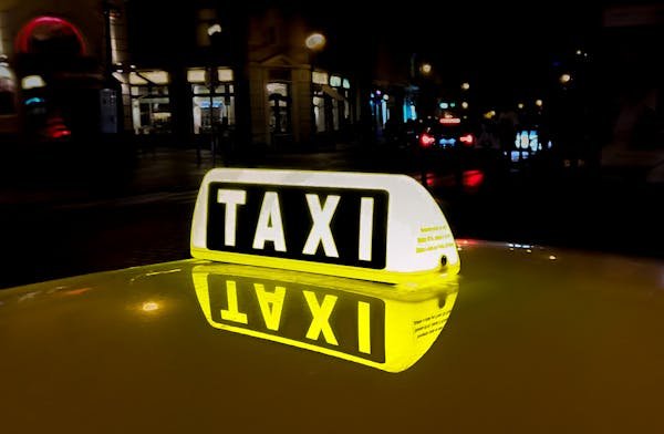 Taxi conventionné à annecy : le transport médical revisité